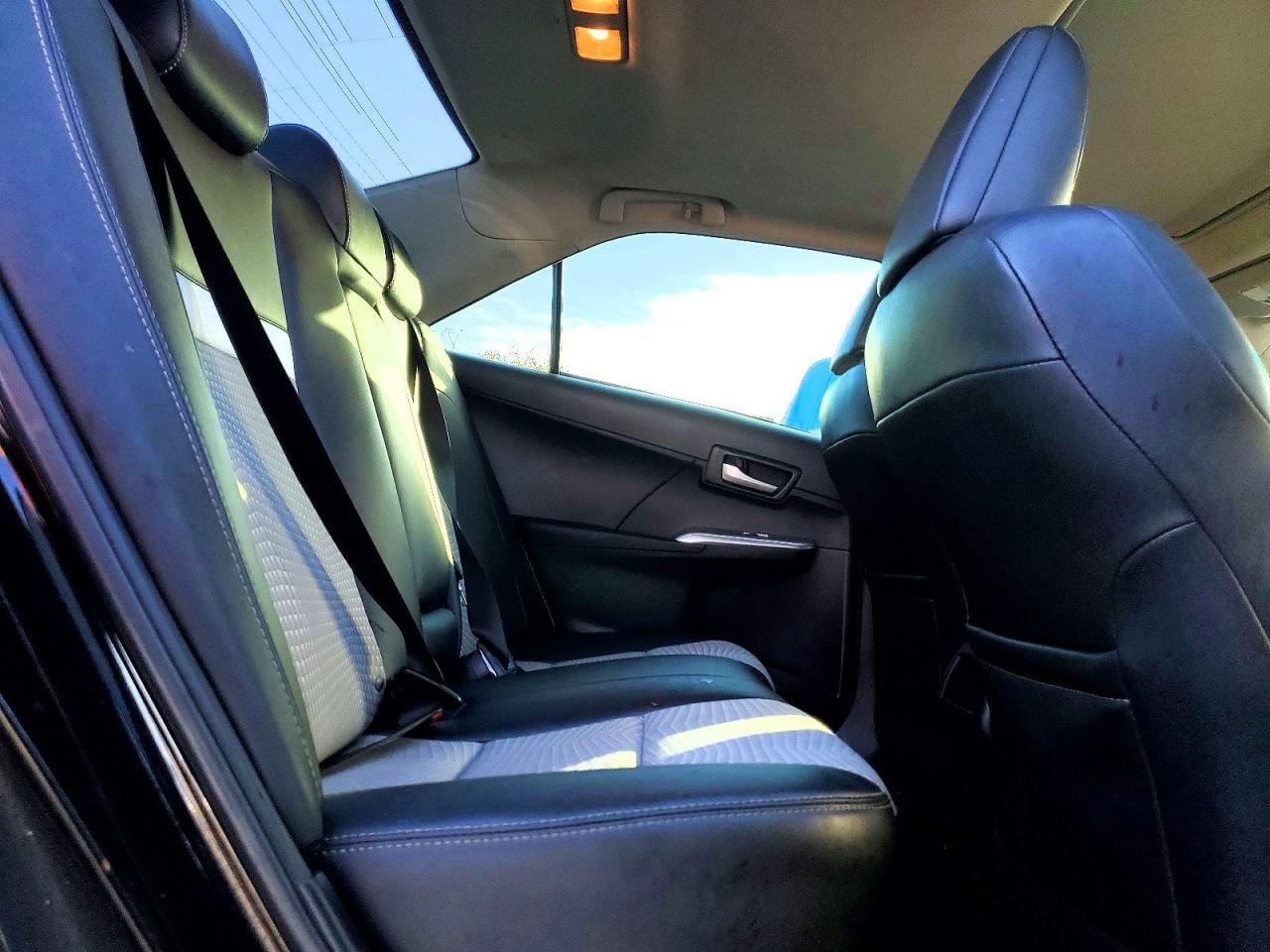 2012 TOYOTA CAMRY SE SPORT LIMITED EDITION photo 19