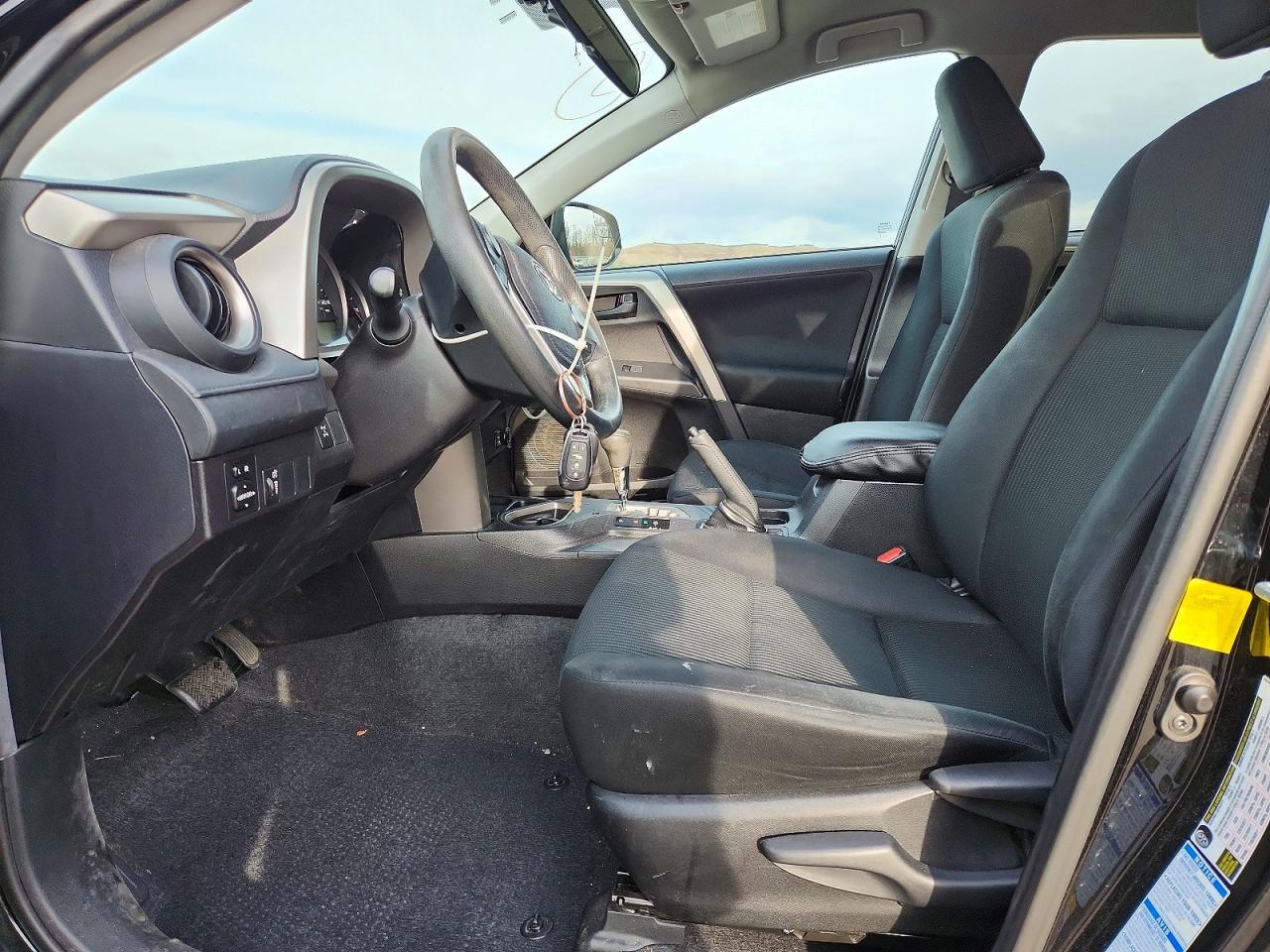 2016 TOYOTA RAV4 LE photo 7