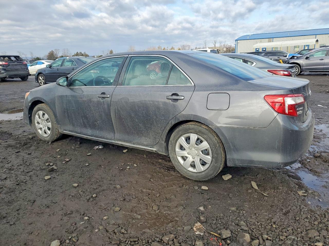 2014 TOYOTA CAMRY L photo 2