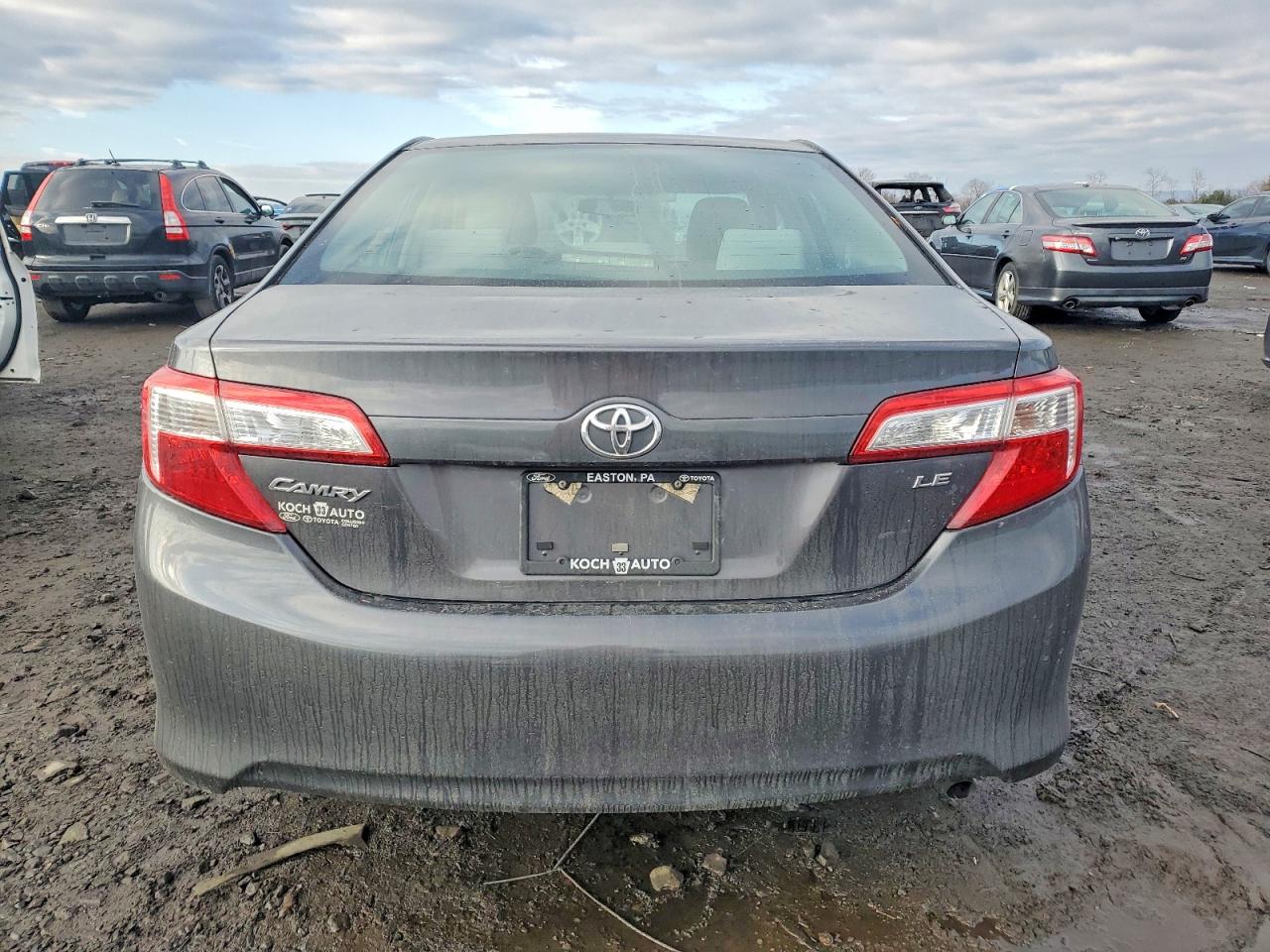 2014 TOYOTA CAMRY L photo 6