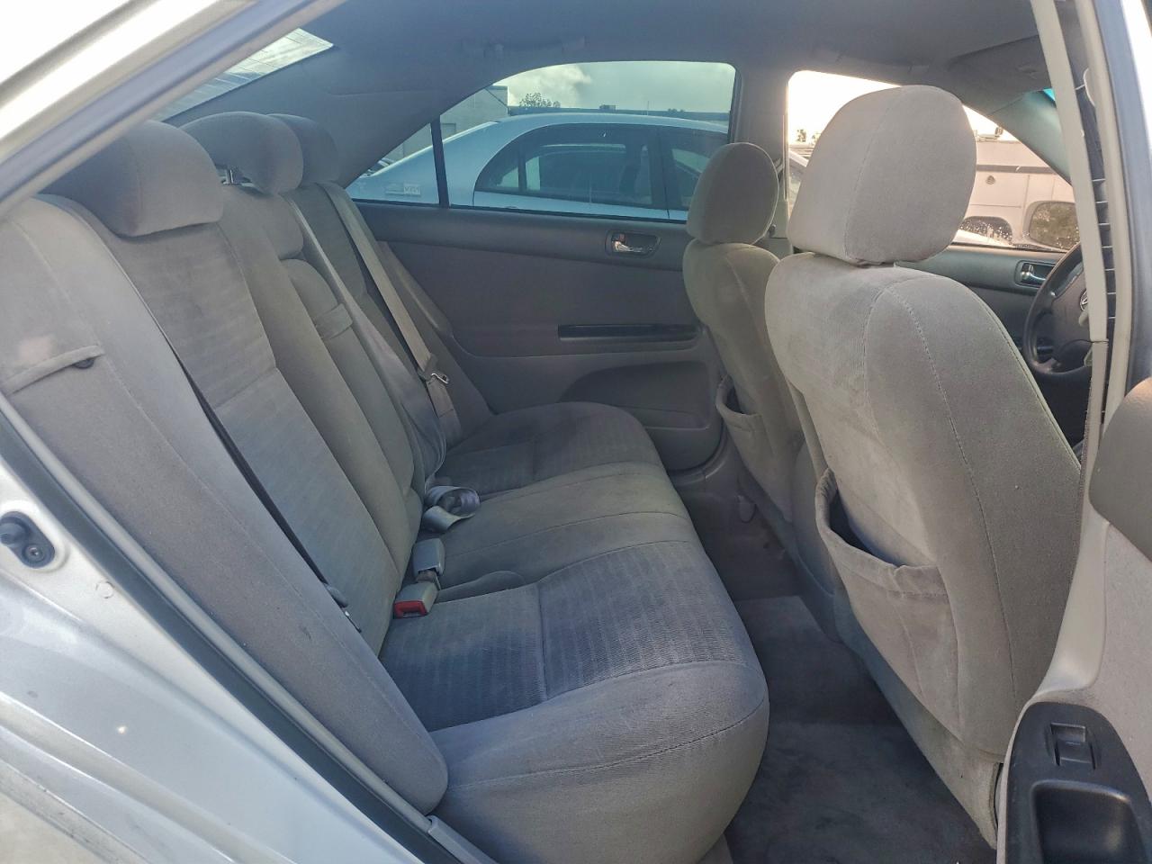 2005 TOYOTA CAMRY LE photo 10