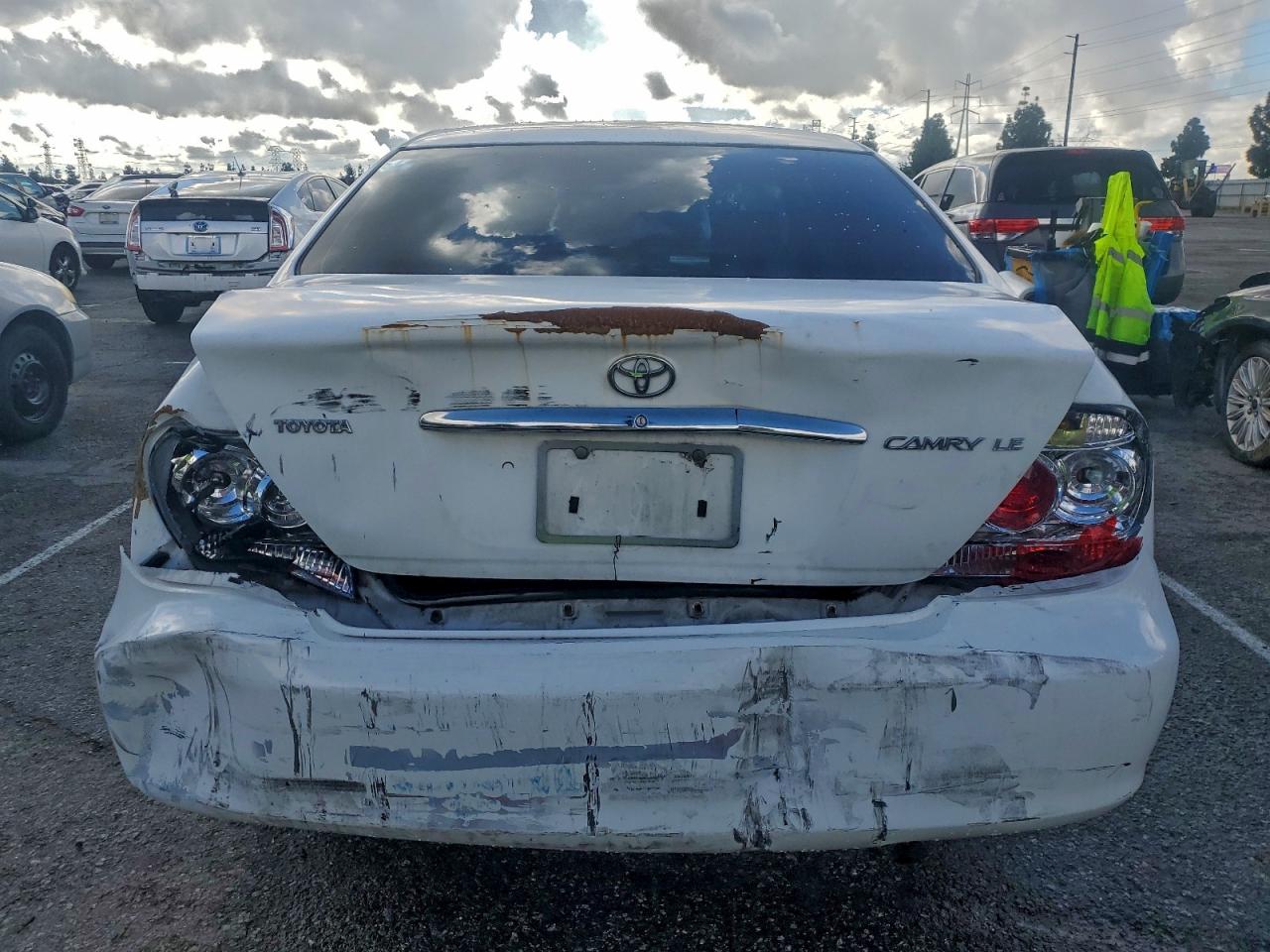 2005 TOYOTA CAMRY LE photo 6