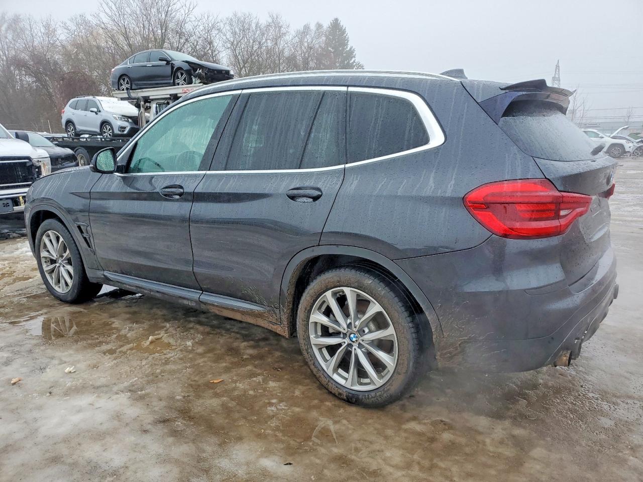 2018 BMW X3 XDRIVE30I photo 2
