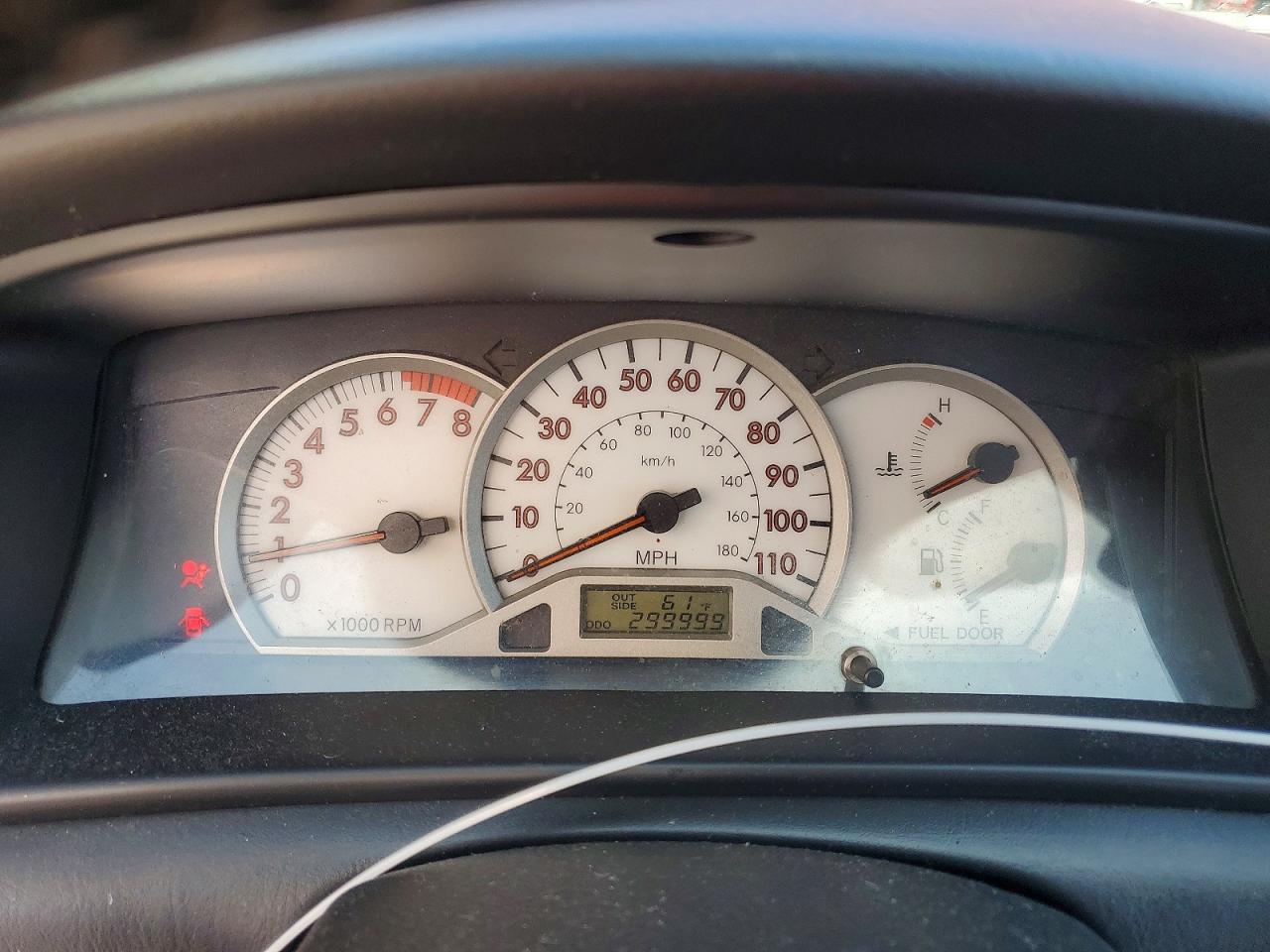 2005 TOYOTA COROLLA CE photo 9