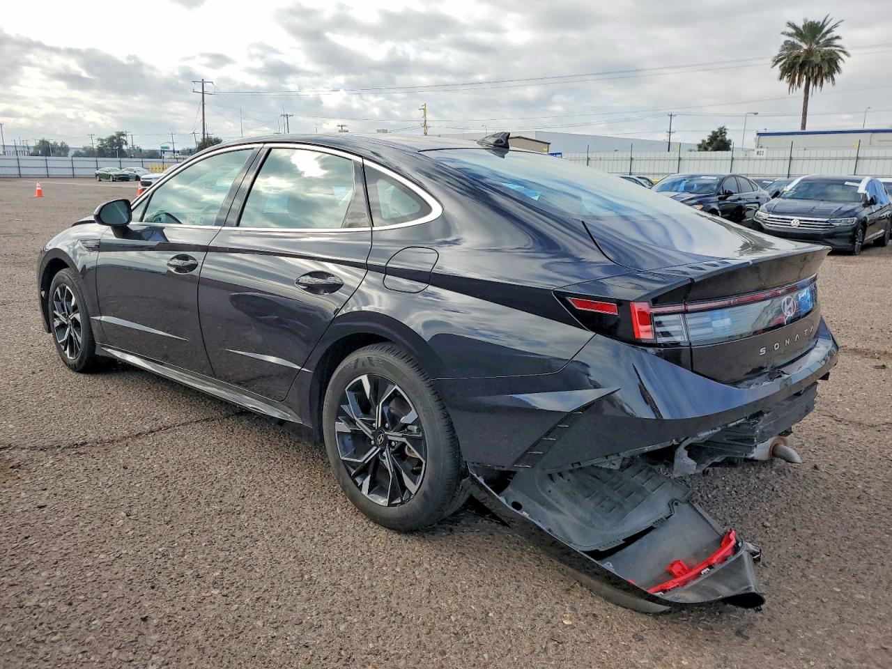 2025 HYUNDAI SONATA SEL photo 2