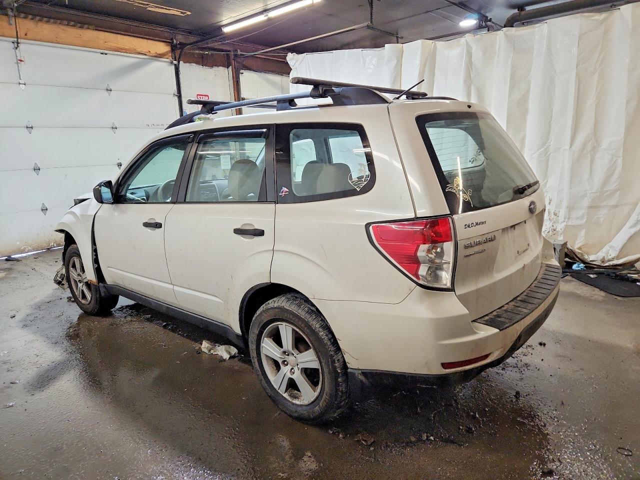 2010 SUBARU FORESTER XS photo 2