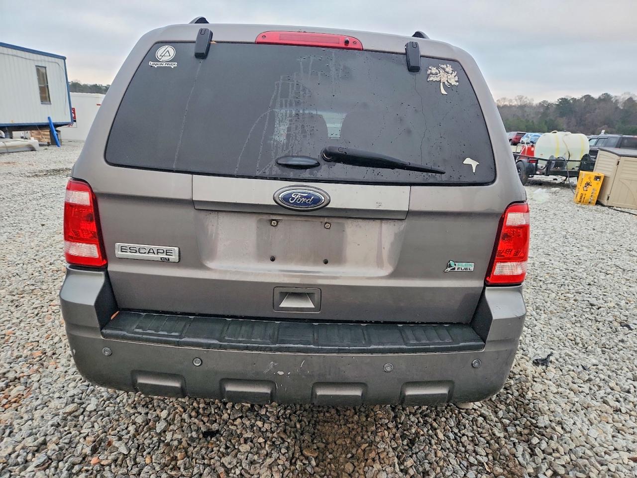 2011 FORD ESCAPE XLT photo 6
