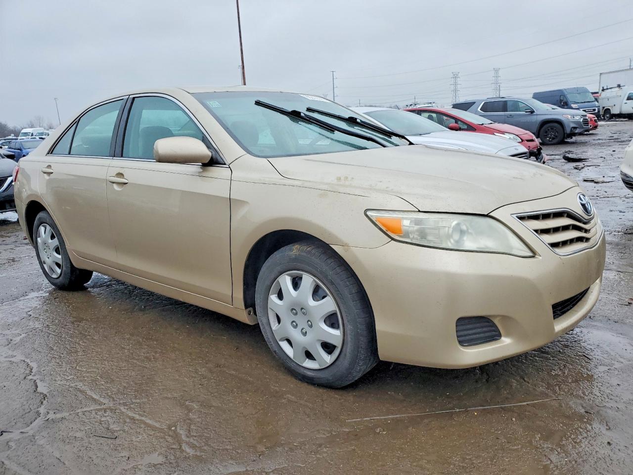 2010 TOYOTA CAMRY BASE photo 4
