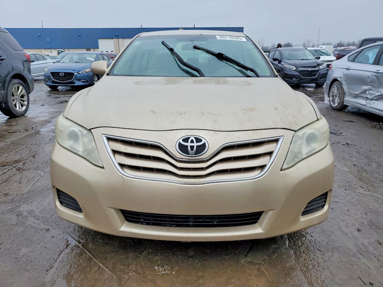 2010 TOYOTA CAMRY BASE photo 5