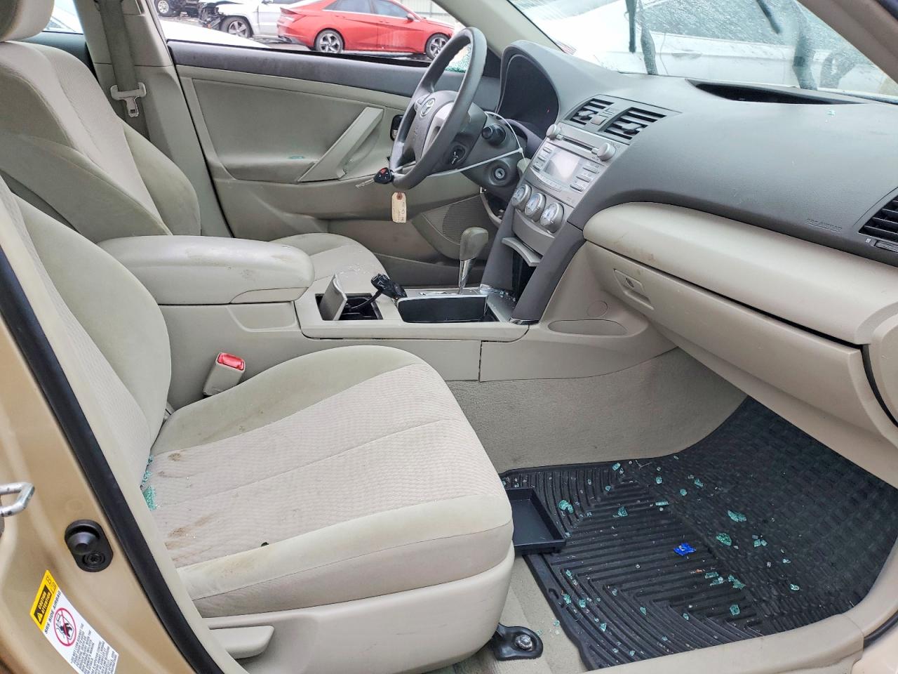 2010 TOYOTA CAMRY BASE photo 7