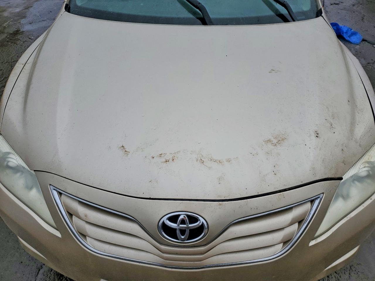 2010 TOYOTA CAMRY BASE photo 11