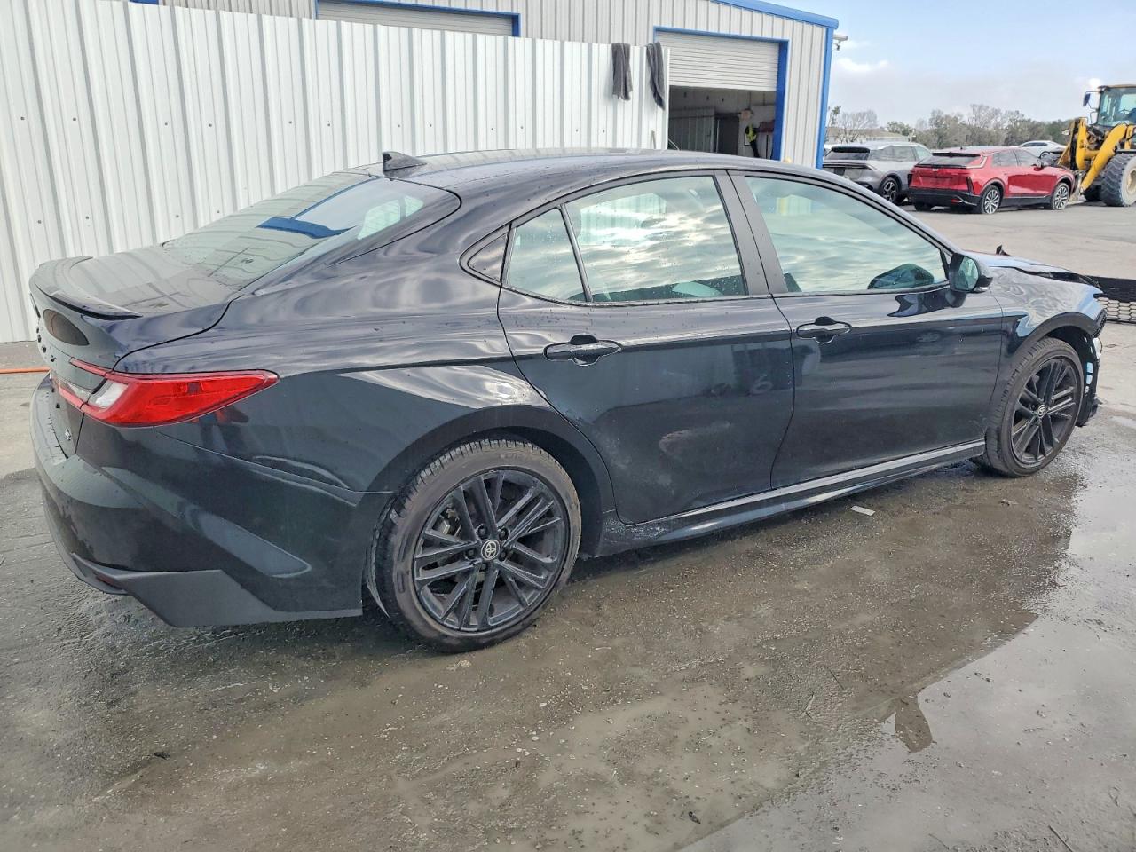 2025 TOYOTA CAMRY XSE photo 3