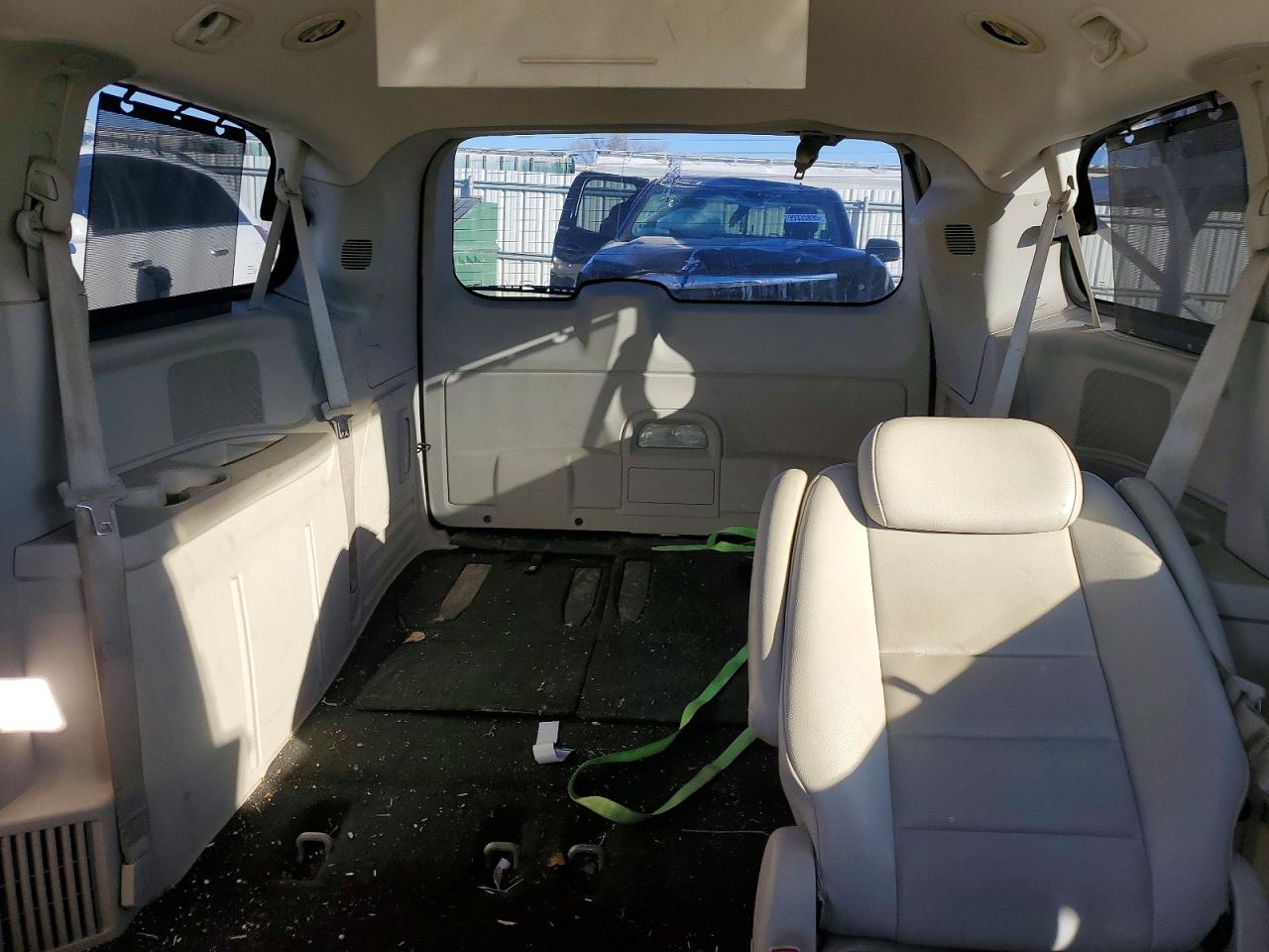 2008 DODGE GRAND CARAVAN SXT photo 10
