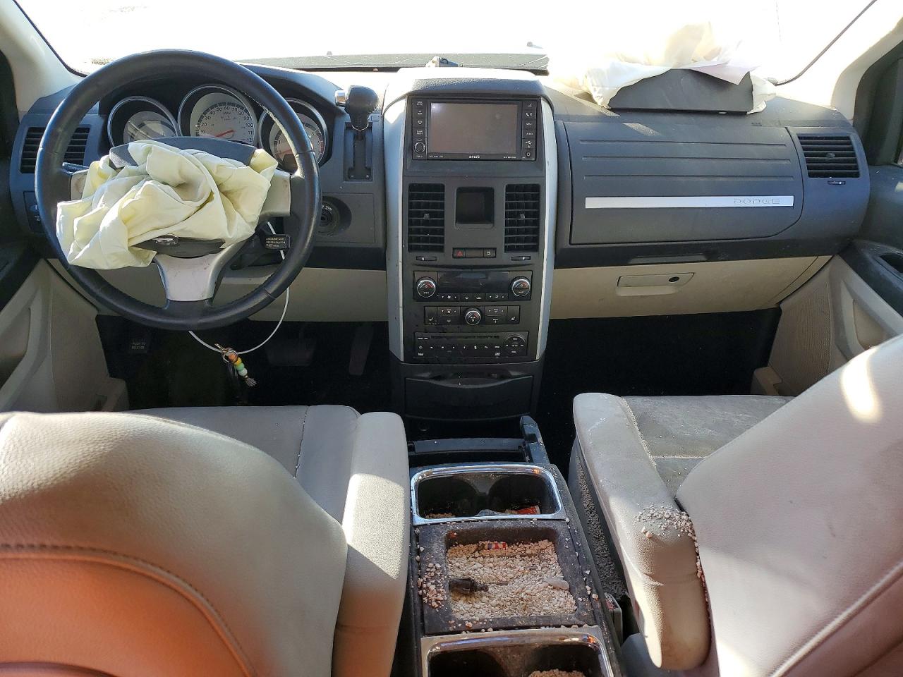 2008 DODGE GRAND CARAVAN SXT photo 8