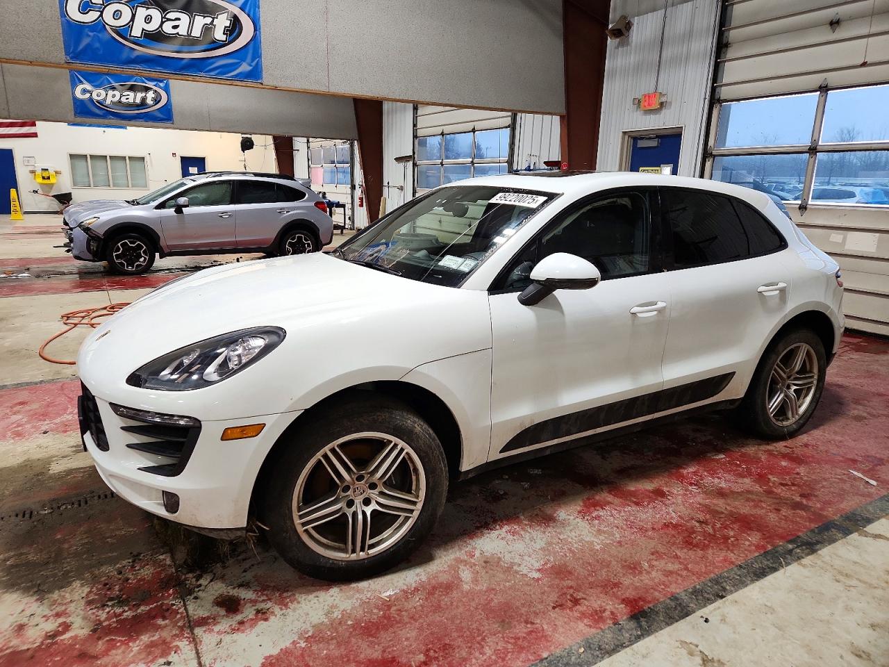 2018 PORSCHE MACAN