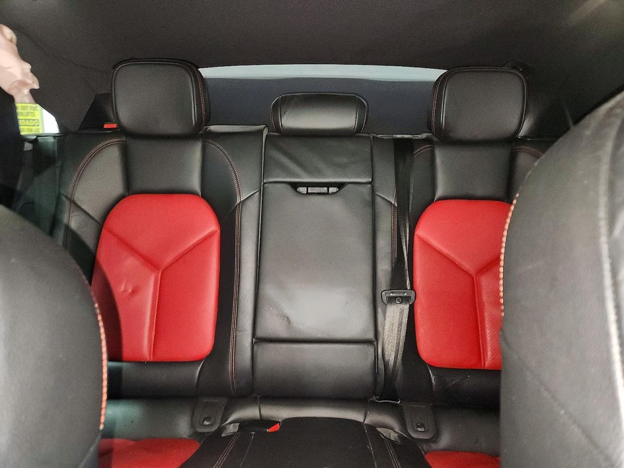 2018 PORSCHE MACAN photo 10