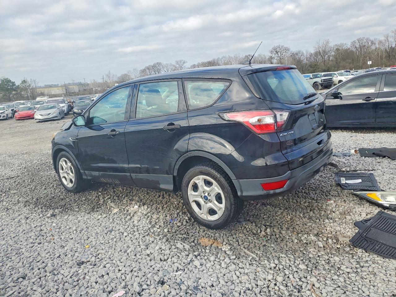 2017 FORD ESCAPE S photo 2