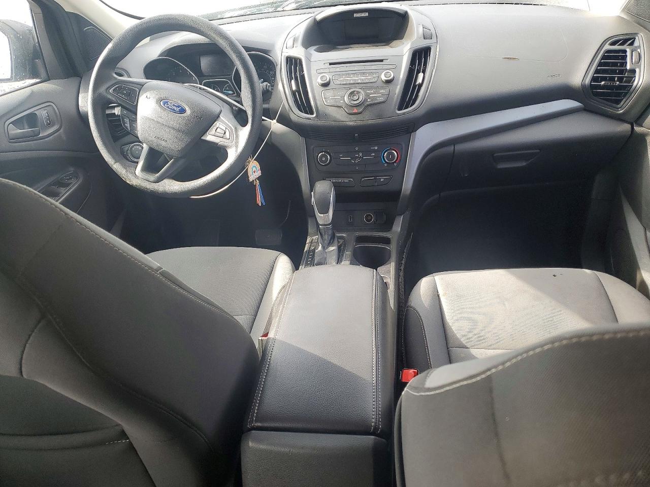 2017 FORD ESCAPE S photo 8