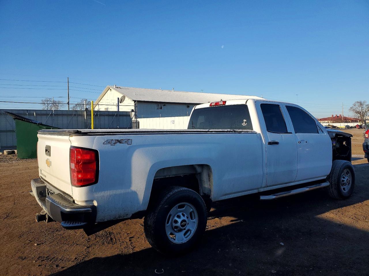 2015 CHEVROLET SILVERADO K2500 HEAVY DUTY photo 3