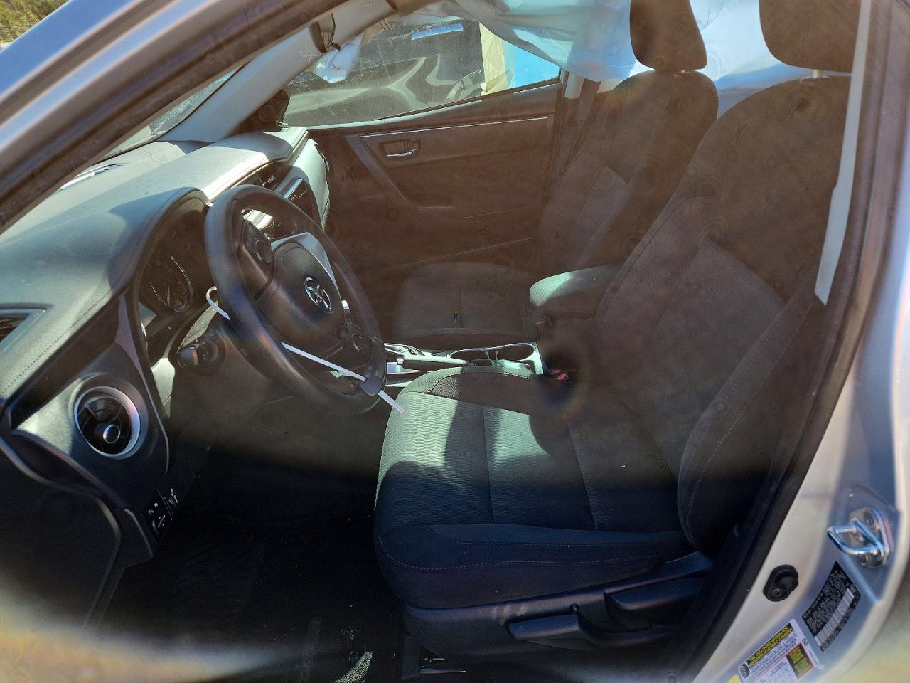 2018 TOYOTA COROLLA L photo 7