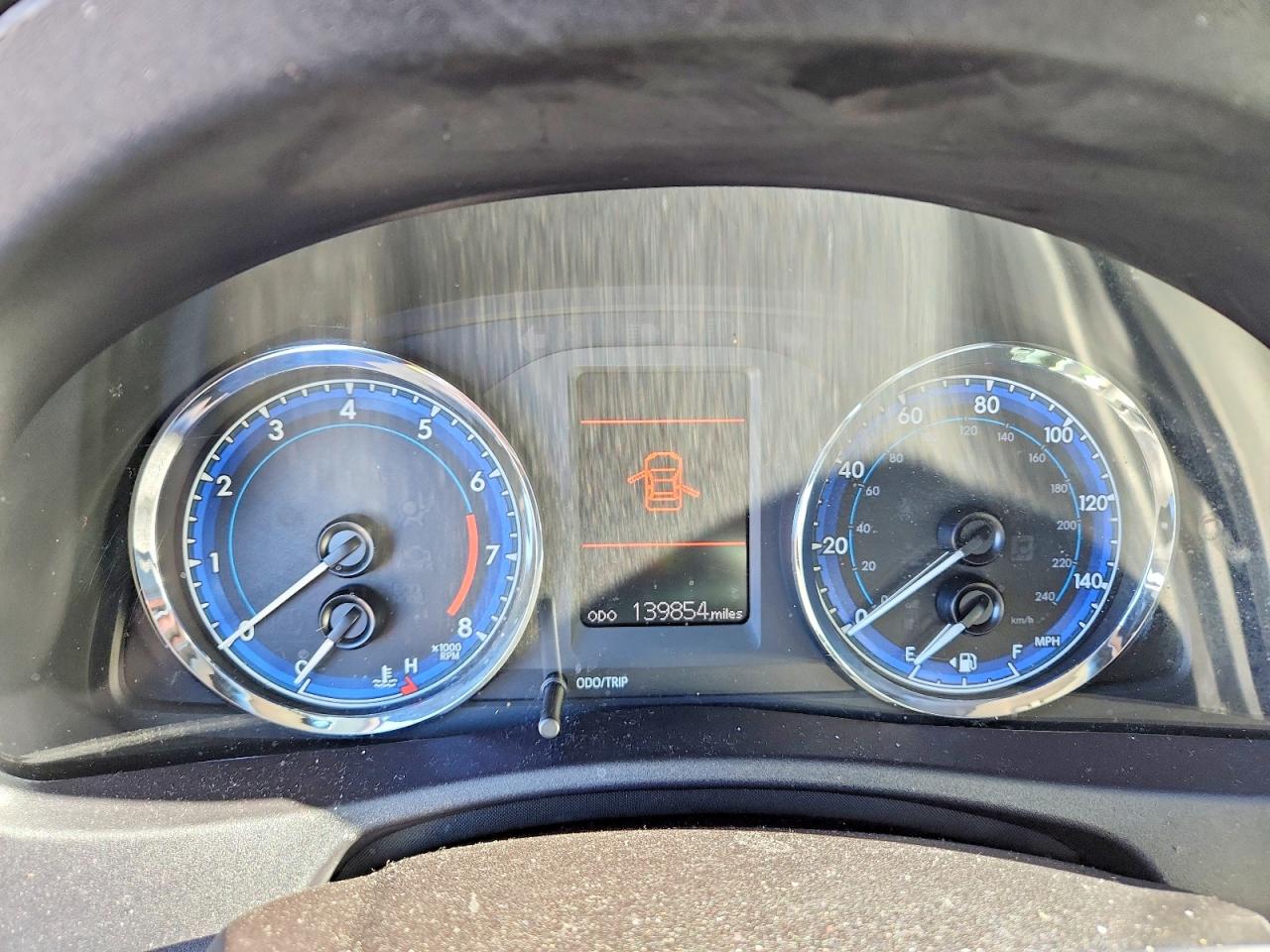 2018 TOYOTA COROLLA L photo 9
