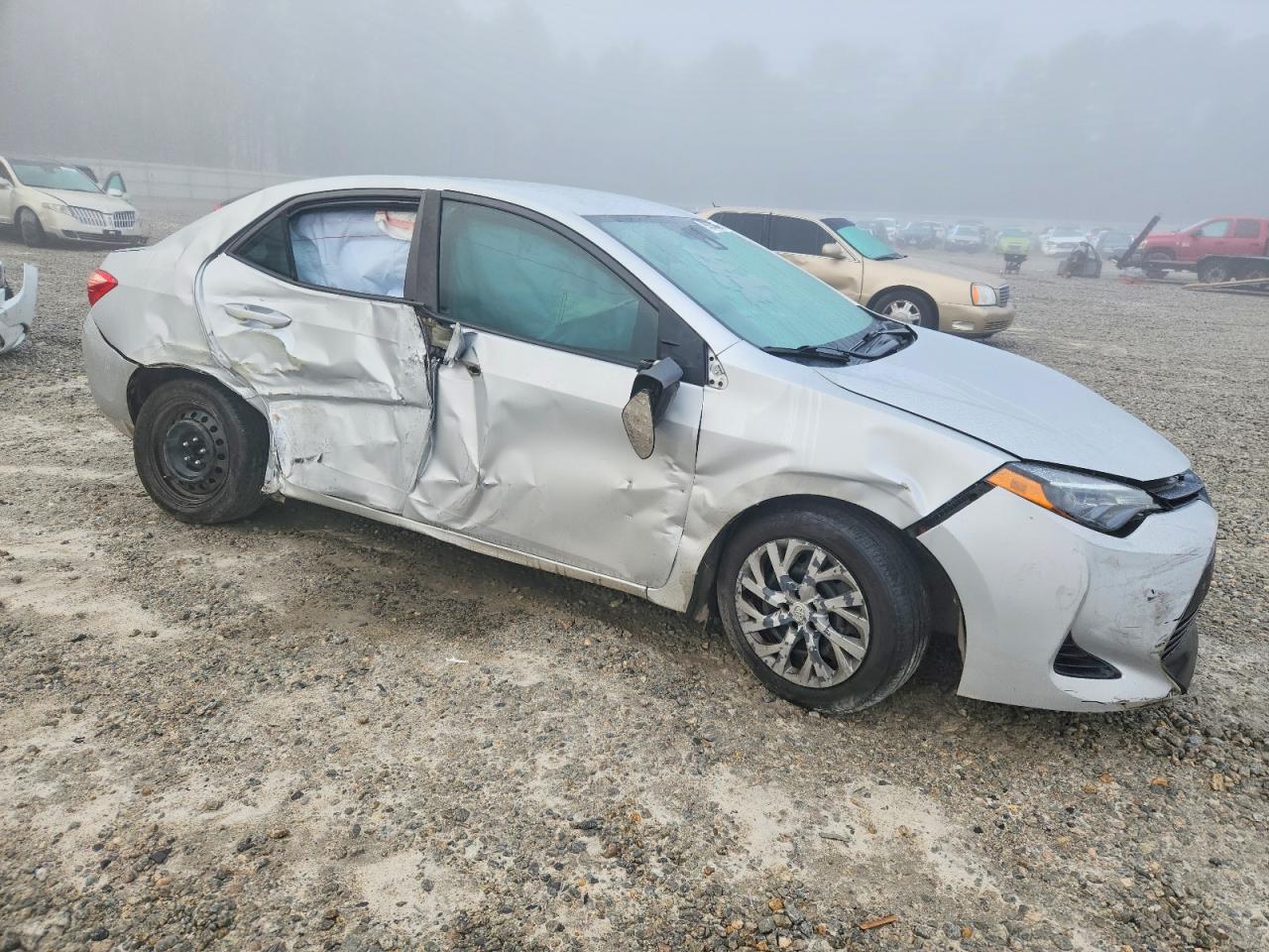 2018 TOYOTA COROLLA L photo 4