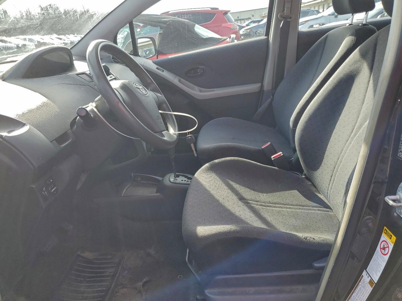 2009 TOYOTA YARIS photo 7
