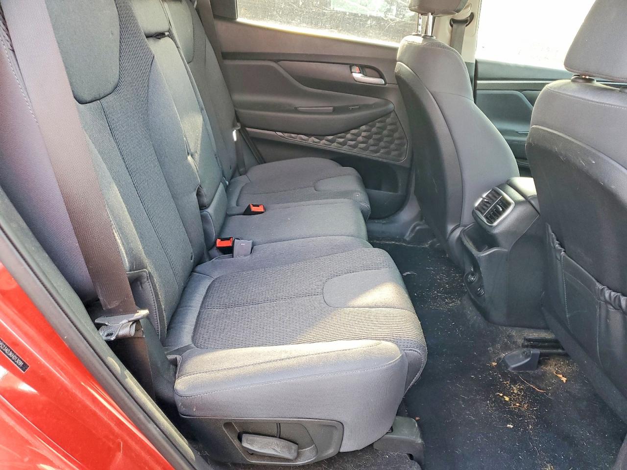 2019 HYUNDAI SANTA FE SE 2.4L photo 11