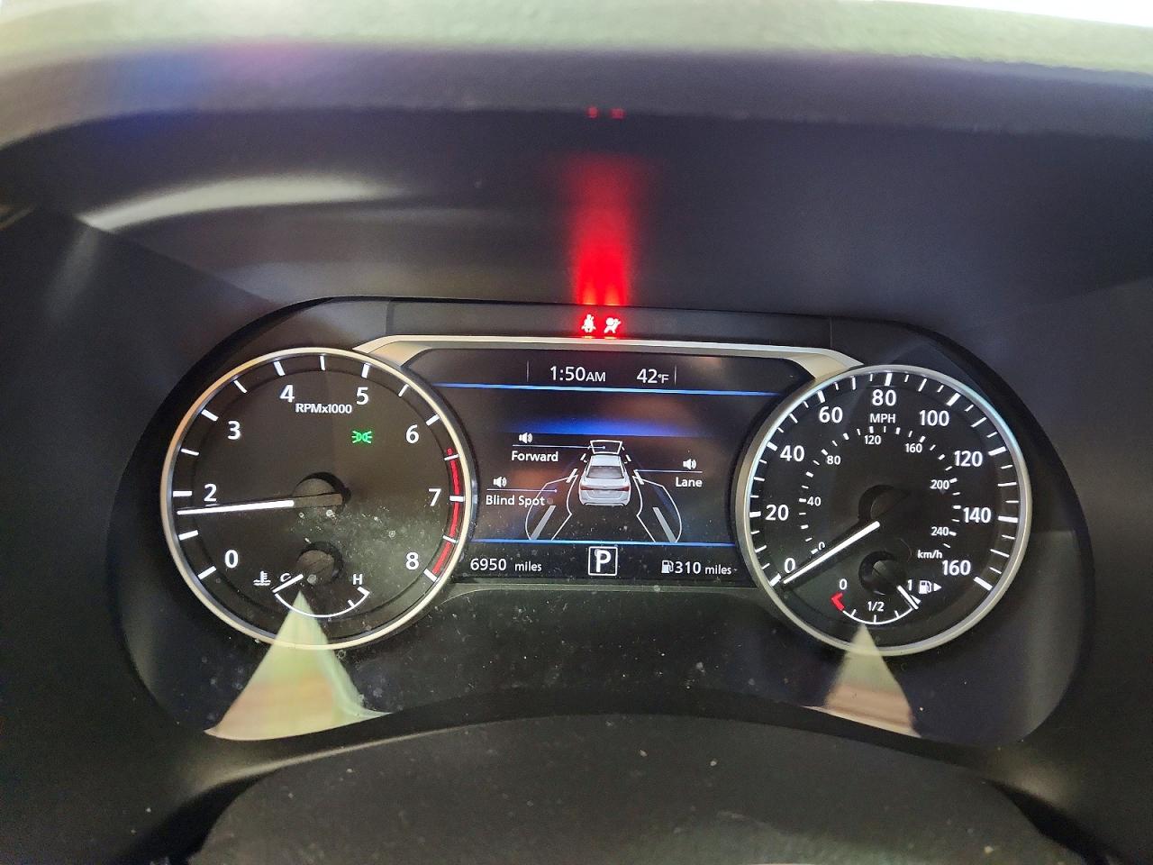 2025 NISSAN SENTRA SR photo 9