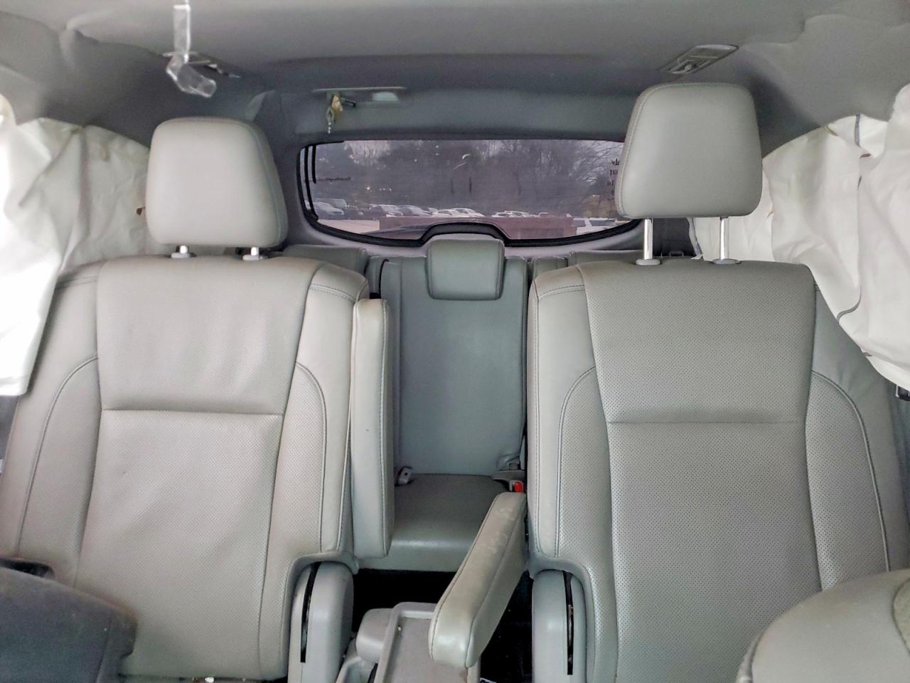 2017 TOYOTA HIGHLANDER LIMITED photo 10