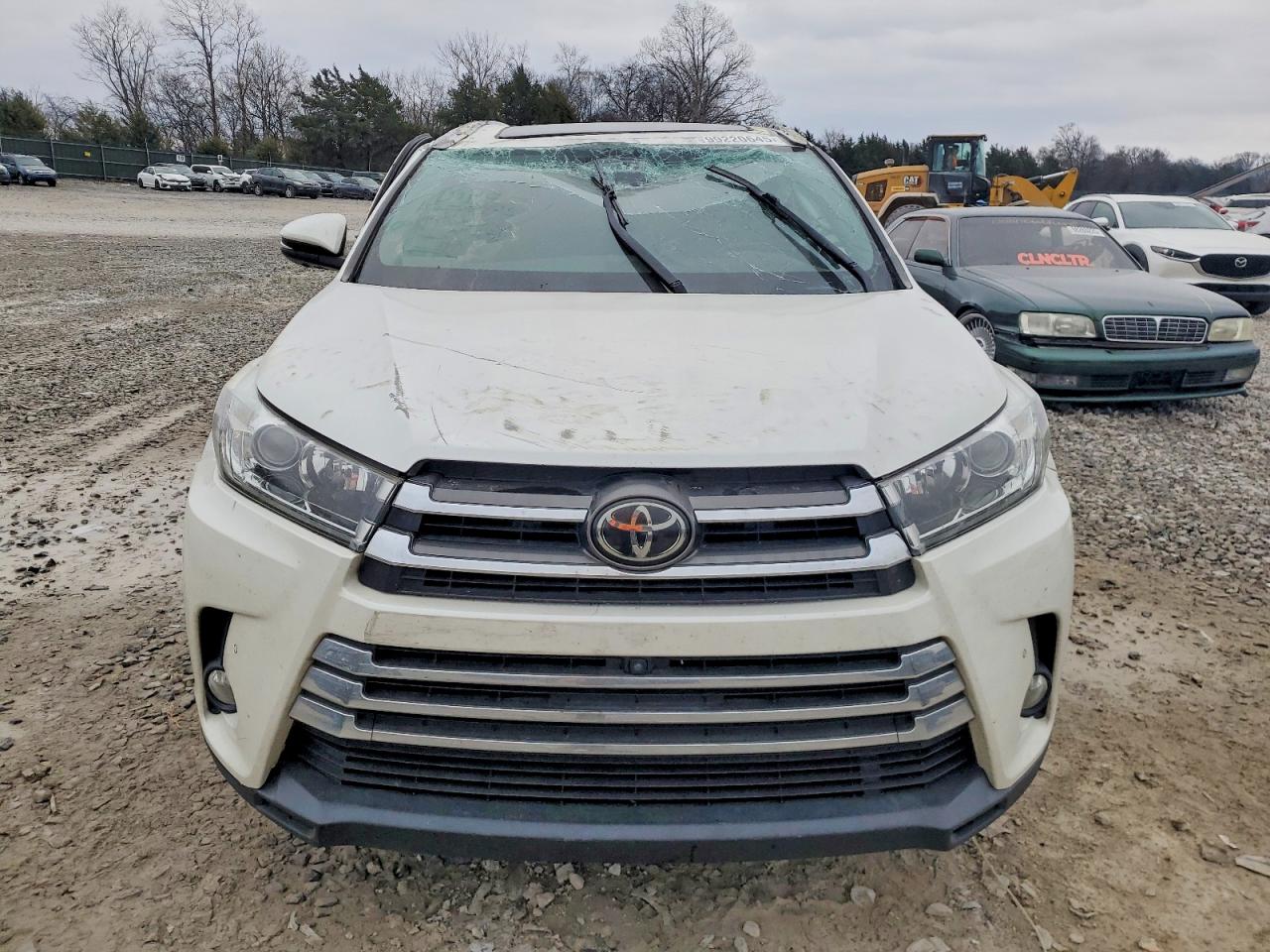 2017 TOYOTA HIGHLANDER LIMITED photo 5