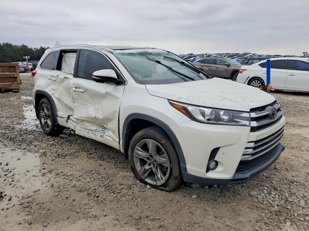 2017 TOYOTA HIGHLANDER LIMITED photo 4