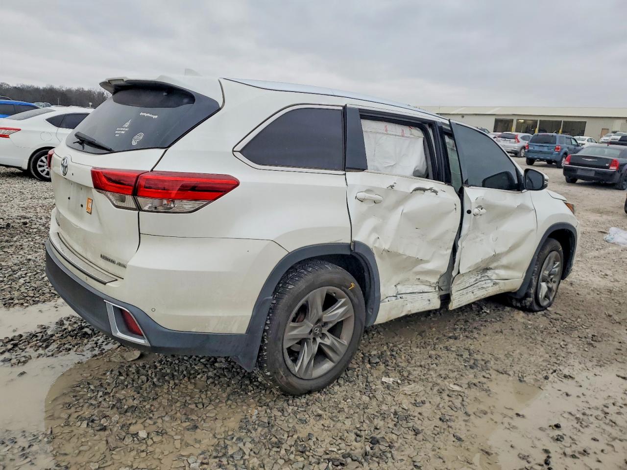 2017 TOYOTA HIGHLANDER LIMITED photo 3