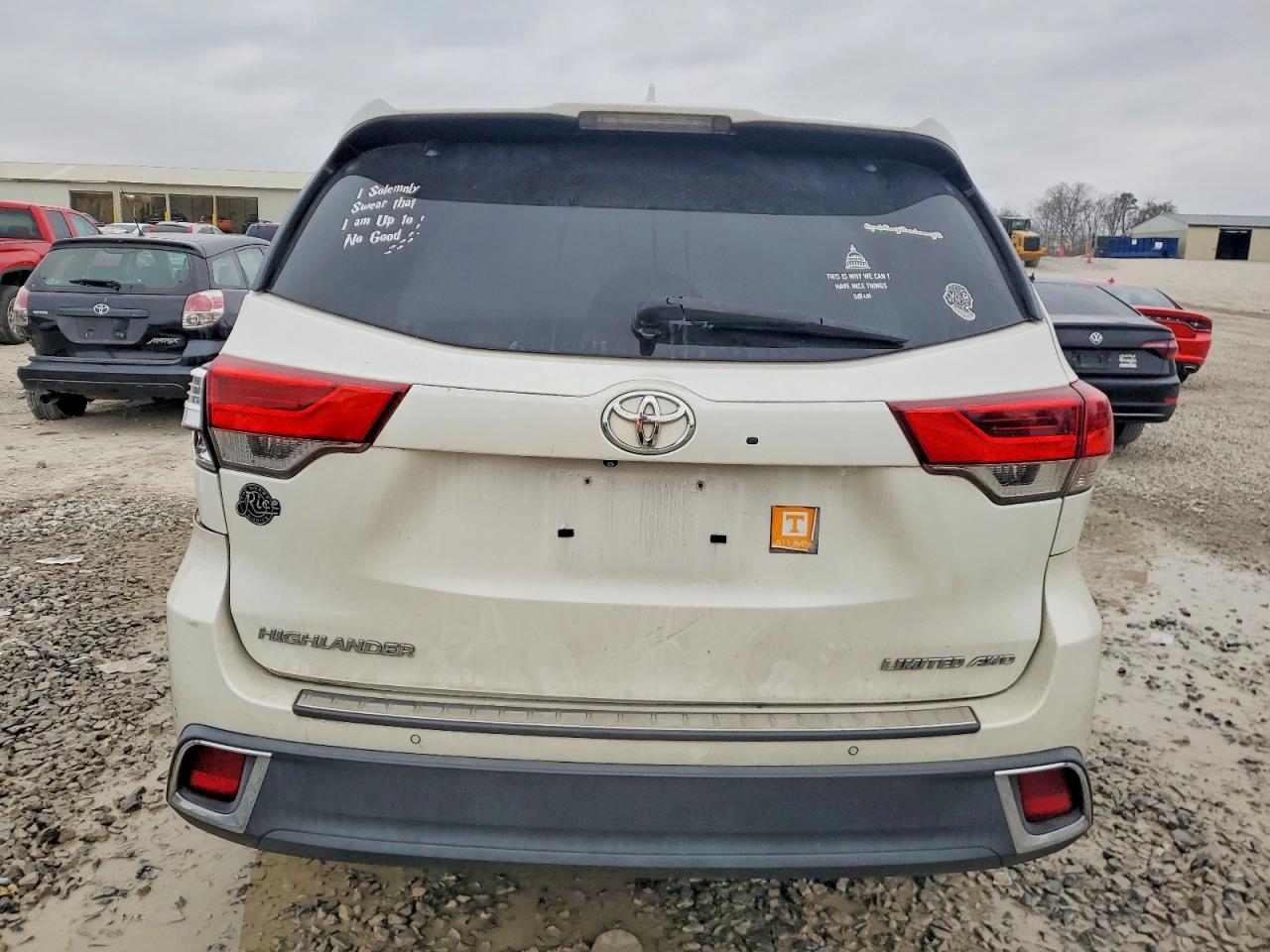 2017 TOYOTA HIGHLANDER LIMITED photo 6