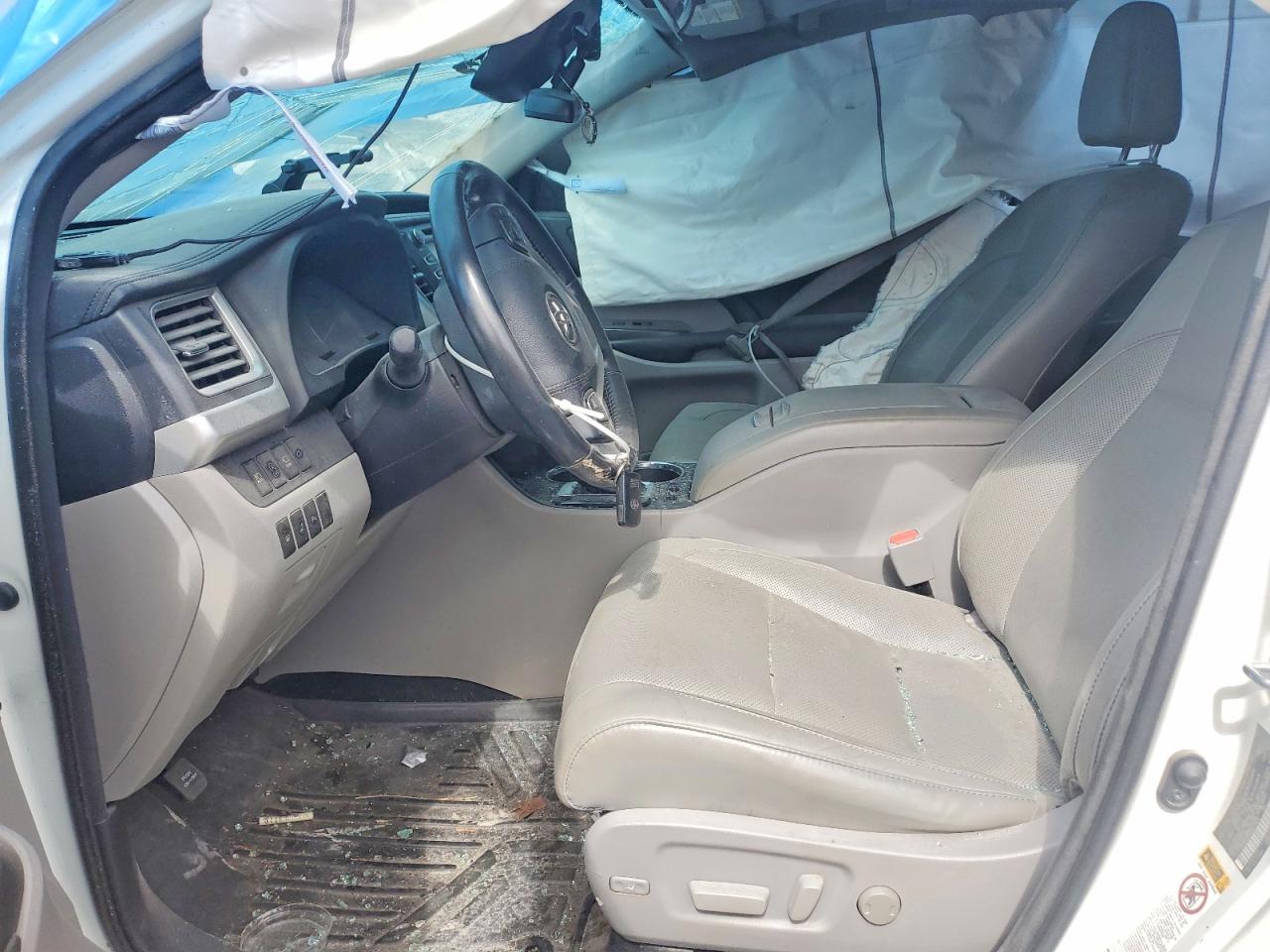 2017 TOYOTA HIGHLANDER LIMITED photo 7