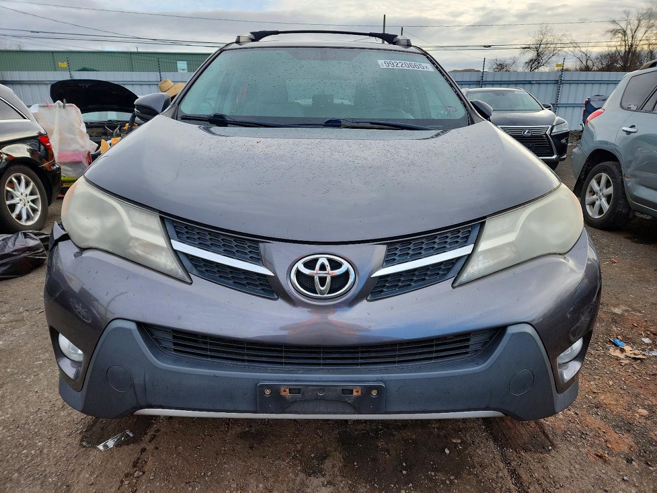 2014 TOYOTA RAV4 XLE photo 5
