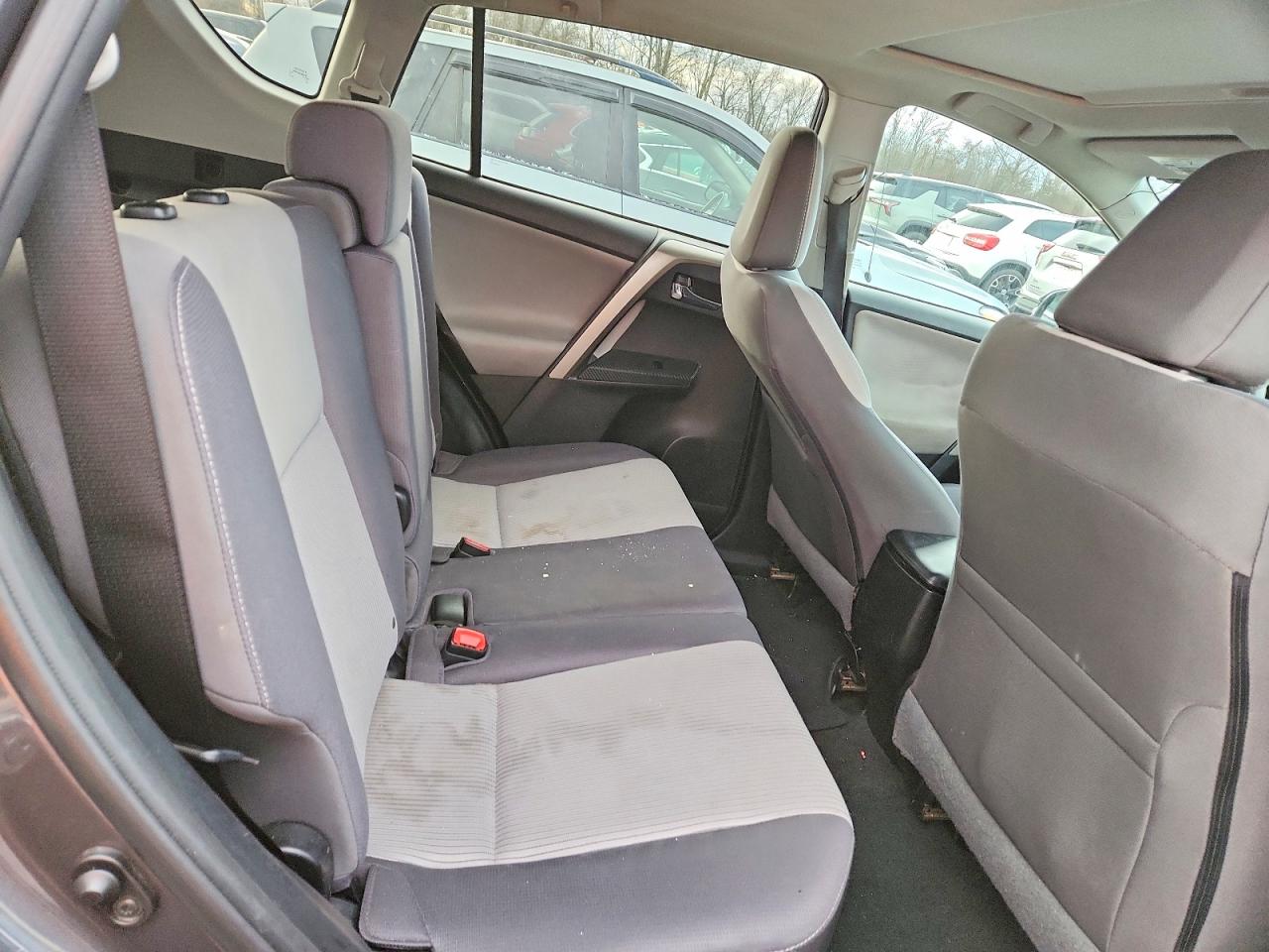 2014 TOYOTA RAV4 XLE photo 11