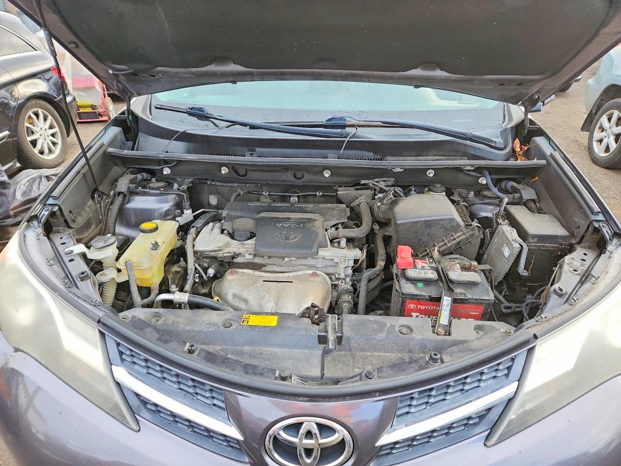 2014 TOYOTA RAV4 XLE photo 12