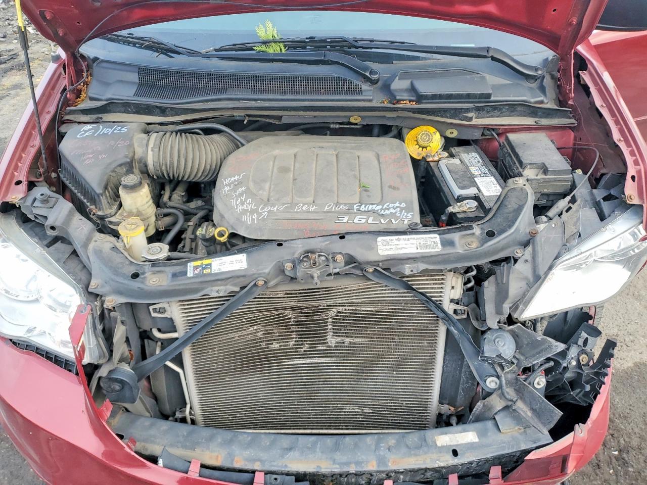 2015 DODGE GRAND CARAVAN SE photo 12