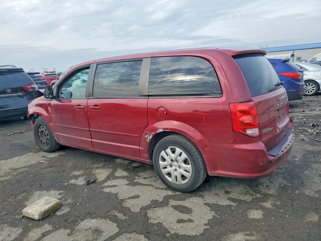 2015 DODGE GRAND CARAVAN SE photo 2