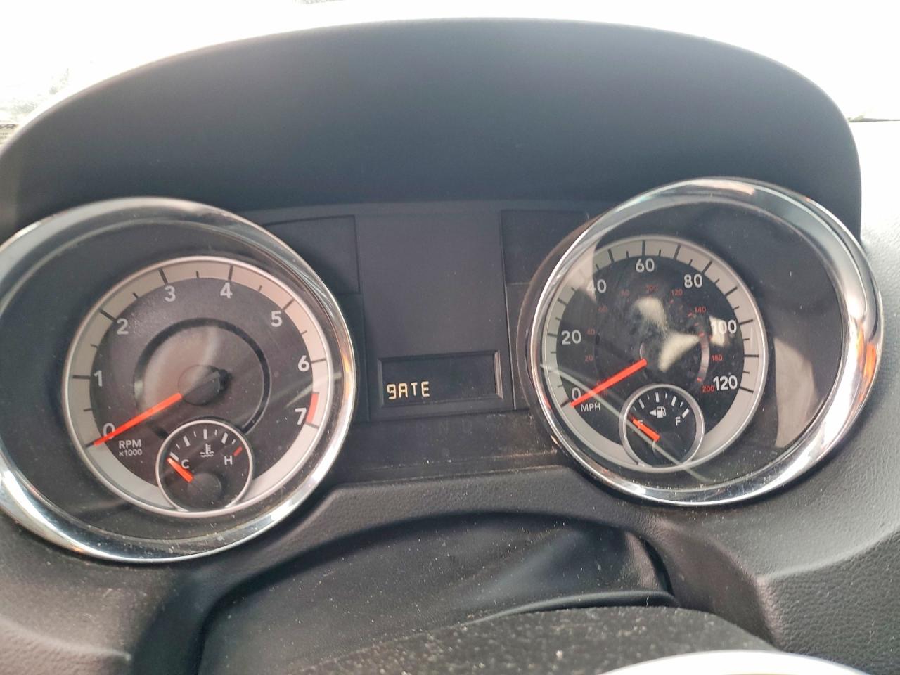 2015 DODGE GRAND CARAVAN SE photo 9
