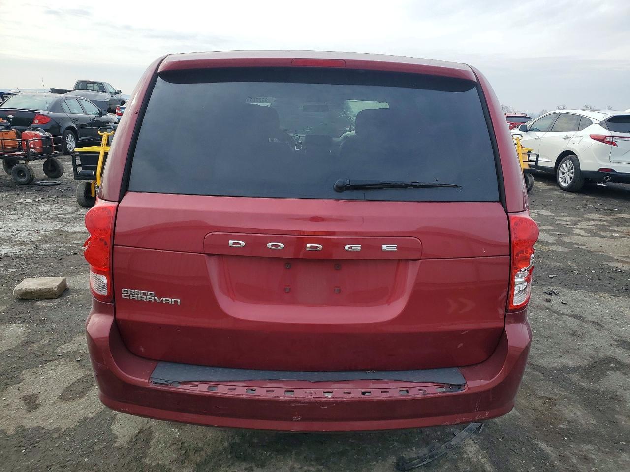 2015 DODGE GRAND CARAVAN SE photo 6