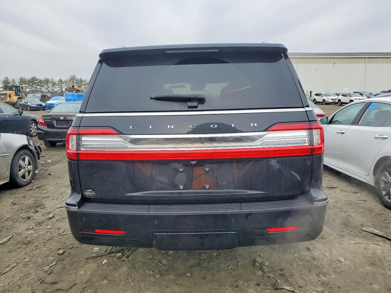 2019 LINCOLN NAVIGATOR L RESERVE photo 6