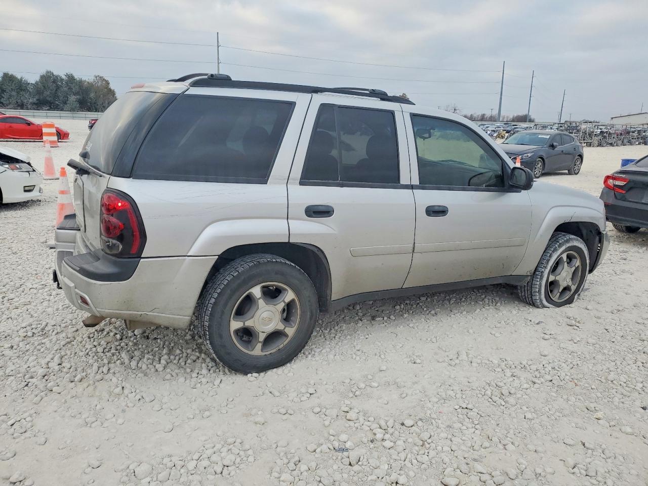 2008 CHEVROLET TRAILBLAZER LS photo 3