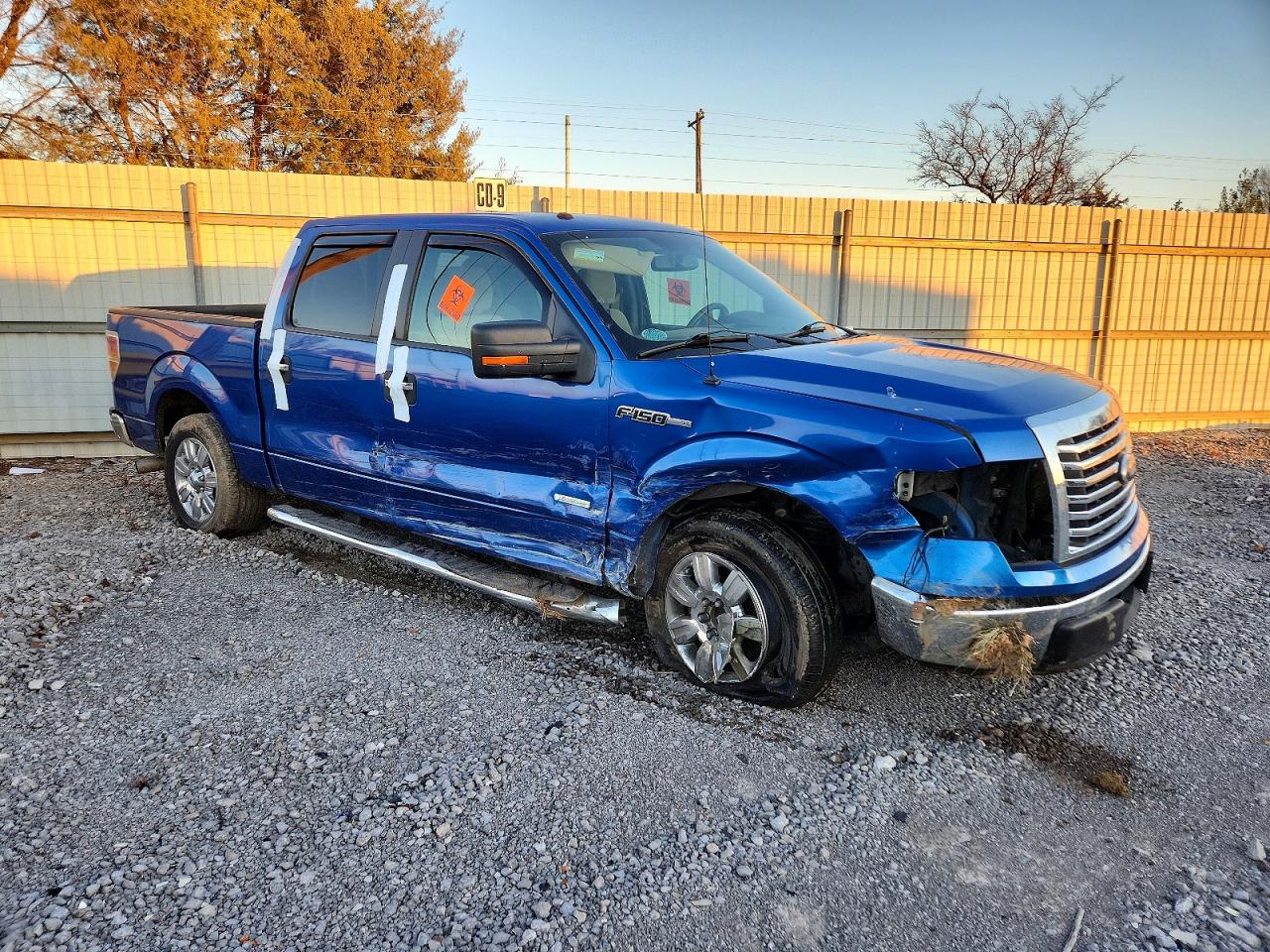 2011 FORD F150 SUPERCREW photo 4