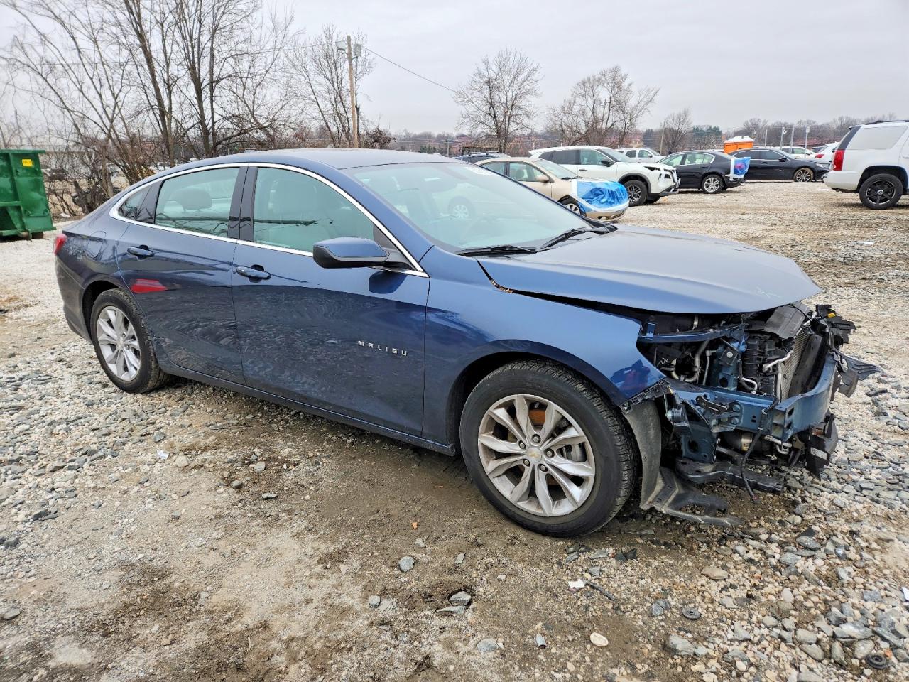 2022 CHEVROLET MALIBU LT photo 4