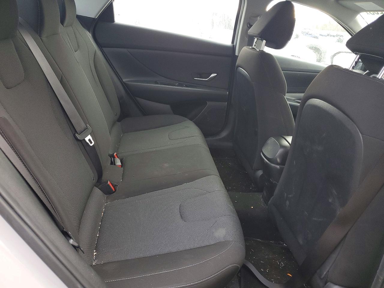 2023 HYUNDAI ELANTRA SEL photo 10