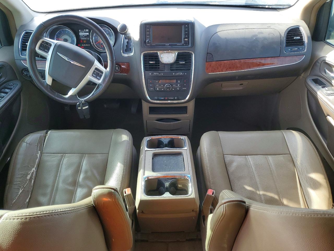 2015 CHRYSLER TOWN & COUNTRY TOURING photo 8