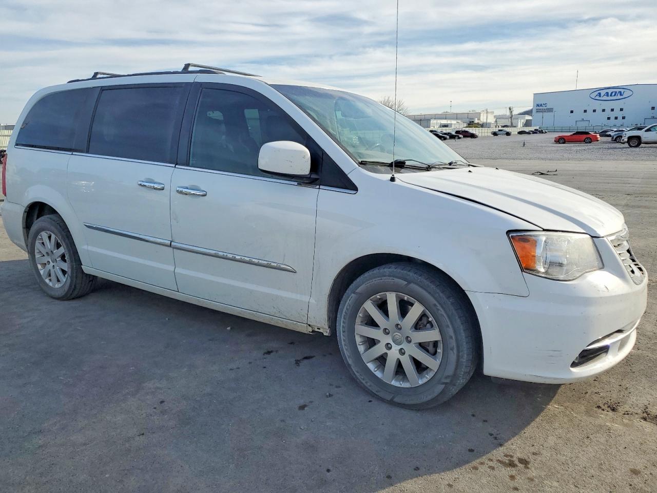 2015 CHRYSLER TOWN & COUNTRY TOURING photo 4