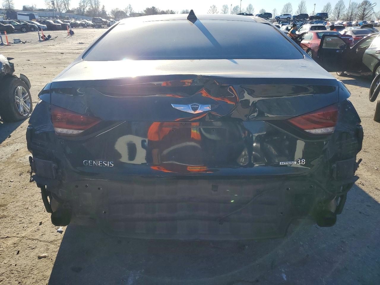 2015 HYUNDAI GENESIS 3.8L photo 6